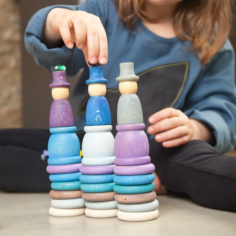 Nins Winter Peg People Play Set Grapat Nins Winter Peg People Play Set -Le Toy Van Shop