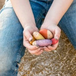 Grapat 18 Wooden Insects -Le Toy Van Shop GRA19209 04 800x800 crop center