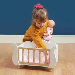 Le Toy Van Honeybake Doll Sleigh Cot 9 Le Toy Van Honeybake Doll Sleigh Cot -Le Toy Van Shop LETV600 5 800x800 crop center